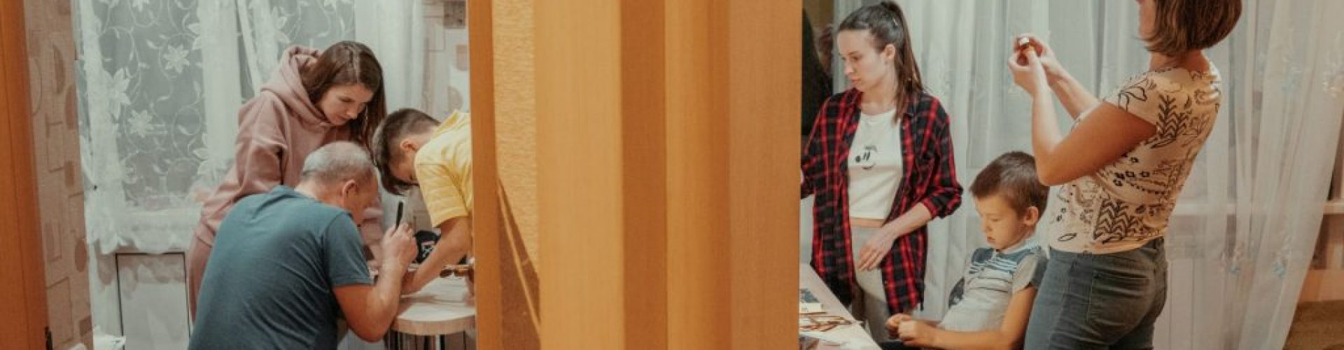 SERVICIOS PARA FAMILIAS Y MENORES<BR/>>> VER <<
